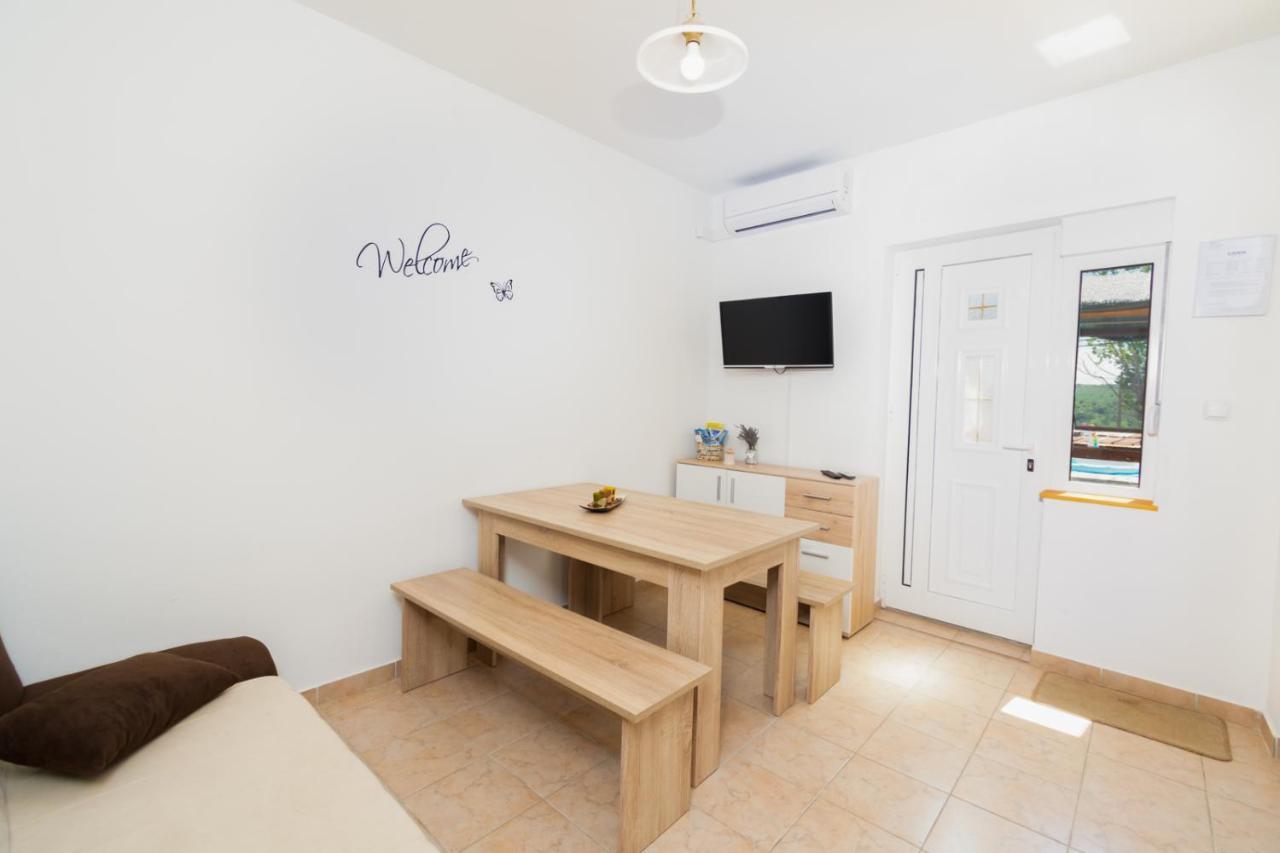 Apartmani Ajp Поседар'є Екстер'єр фото